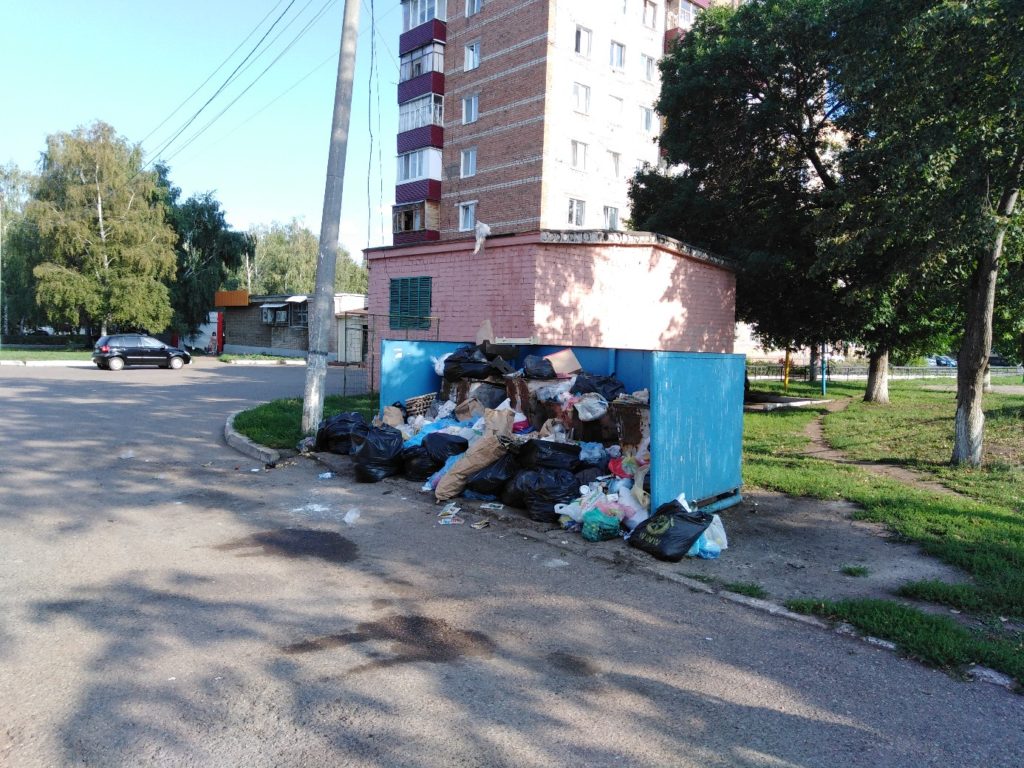 Мусор в 53 квартале