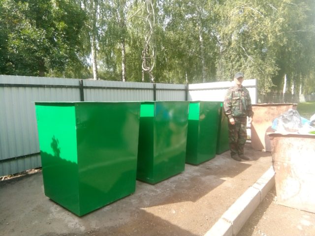 Новые мусорные контейнеры в Салавате