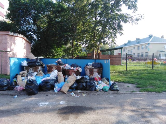 Мусор в 53 квартале